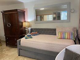 Coqui del Mar Guest House