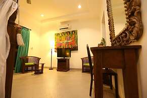 Aquarius Beach Hotel