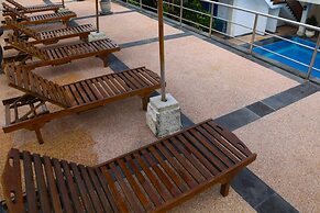 Aquarius Beach Hotel