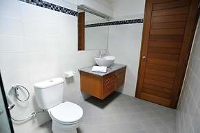 Aquarius Beach Hotel