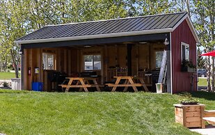Stardust Inn and Chalets