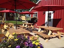 Stardust Inn and Chalets