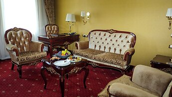 Meyra Palace