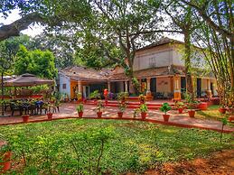 Granpa's Inn Hotel Bougainvillea