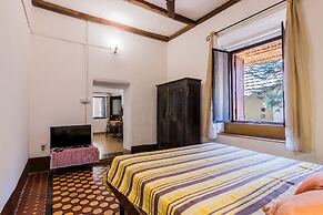 Granpa's Inn Hotel Bougainvillea