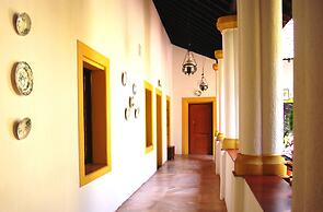 Granpa's Inn Hotel Bougainvillea