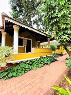 Granpa's Inn Hotel Bougainvillea