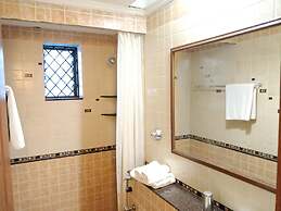 Granpa's Inn Hotel Bougainvillea