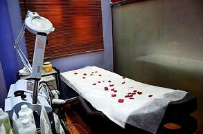 Oman Palm Hotel Suites