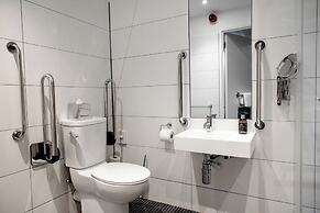 Motel One Edinburgh-Princes