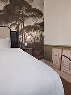 Le Village Montmartre by Hiphophostels