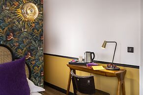 Le Village Montmartre by Hiphophostels