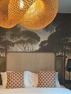 Le Village Montmartre by Hiphophostels