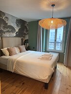 Le Village Montmartre by Hiphophostels