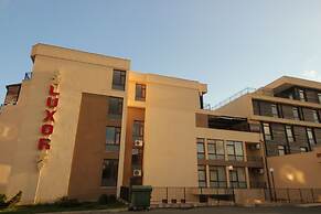 Menada Luxor Apartments