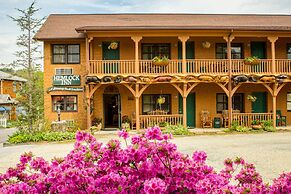Hemlock Inn
