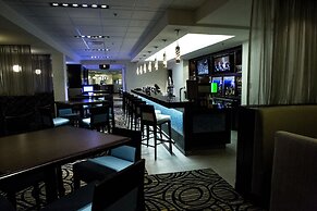 The Grand Winnipeg Airport Hotel by Lakeview