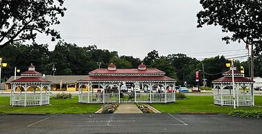 Murray Inn and Art Gallery