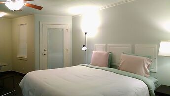 Murray Inn and Art Gallery