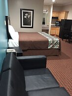 Scottish Inn & Suites