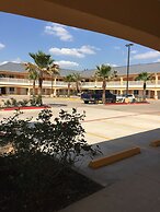 Scottish Inn & Suites