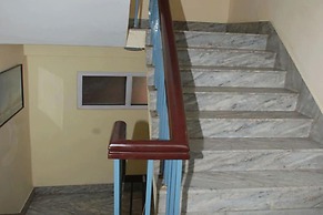 Hotel Travelers Home