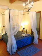 B&B Window To The Tower