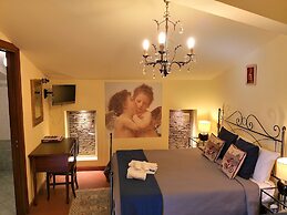 B&B Window To The Tower