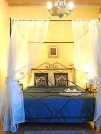 B&B Window To The Tower