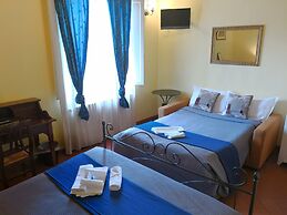 B&B Window To The Tower