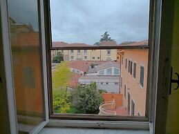 B&B Window To The Tower