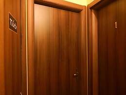 B&B Window To The Tower