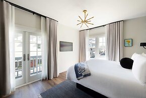El Dorado Hotel