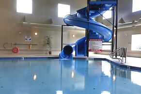 Pomeroy Inn and Suites Chetwynd