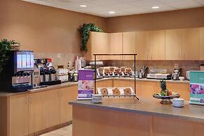 Pomeroy Inn and Suites Chetwynd