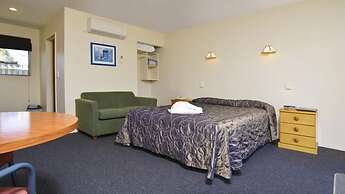 Aston Court Motel Blenheim