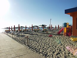 Family Hotel Marina Beach