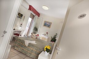 Family Hotel Marina Beach