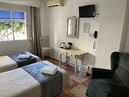 Hostal Virgen del Rocio II