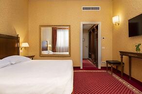 Hotel Maxim