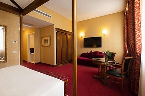 Hotel Maxim
