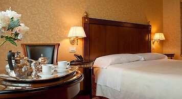 Hotel Maxim