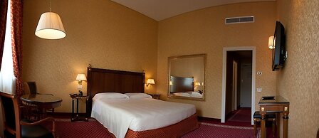 Hotel Maxim