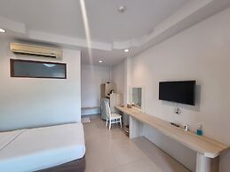 The Green Beach Resort