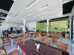 The Green Beach Resort