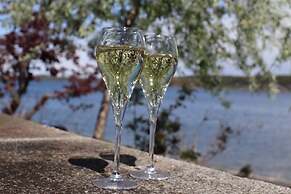 Vår Gård Saltsjöbaden