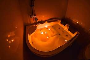 Full Moon Garden Hotel