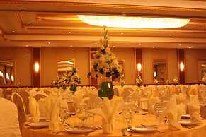 Full Moon Garden Hotel