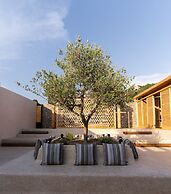 PHEIA, Vriniotis Resorts