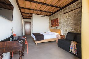 Valdonica Winery & Vineyard Residence